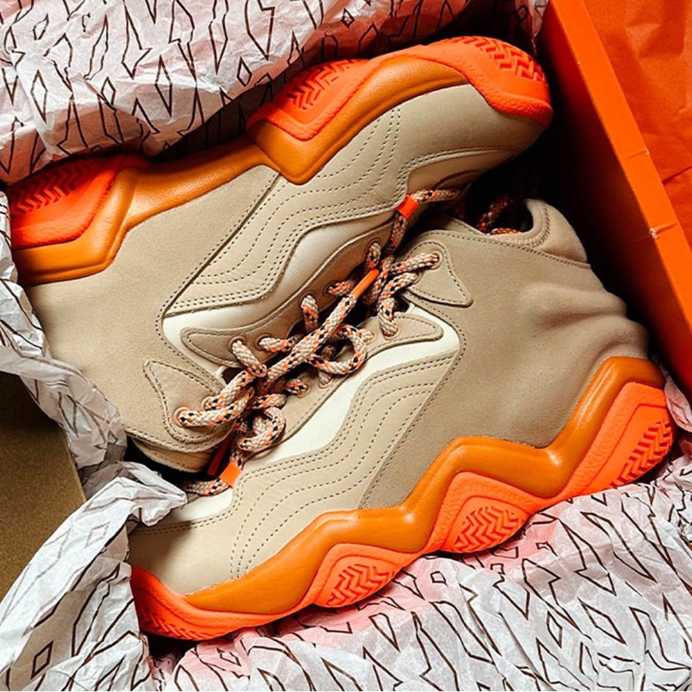 Ivy Park x Top Ten 2000 'Magic Beige' 2023